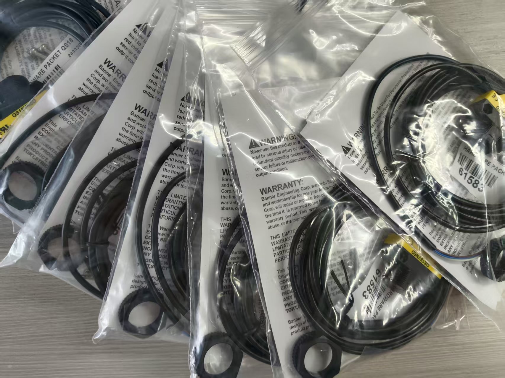BANNER邦納S18-2VNLP-2M S18-2VNRL-2M S18-2VPDL-2M傳感器